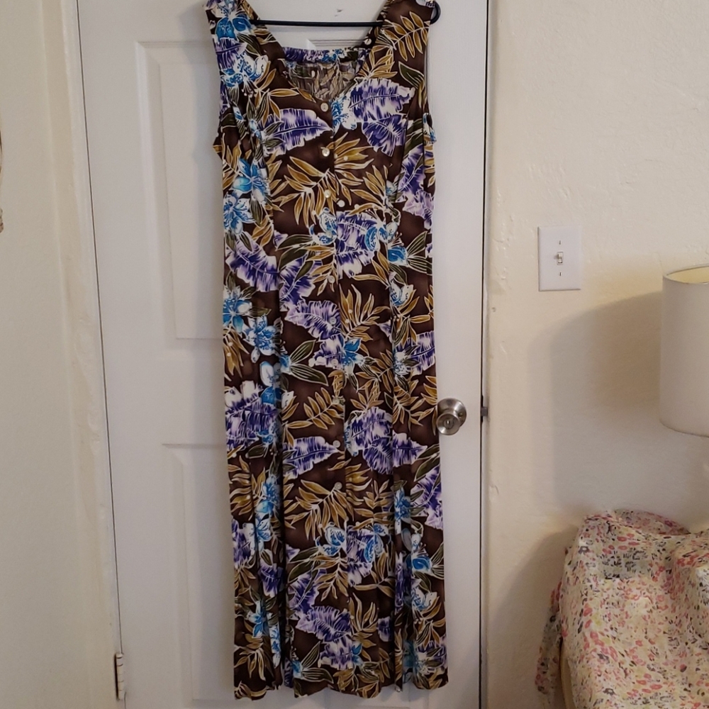 Womens maxi button front floral dress